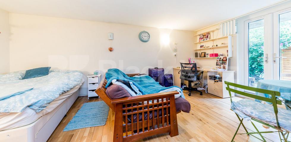Fantastic one bed with access to communal garden  Delancey Street, Camden